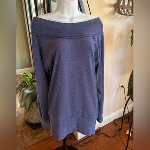 Off-Shoulder Oversized Sweatshirt